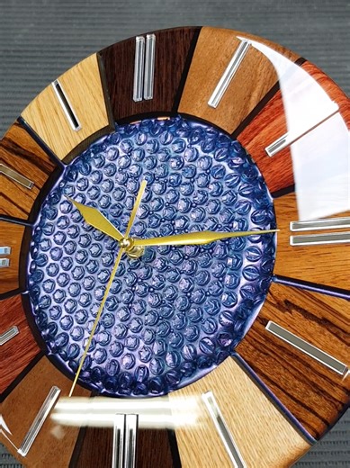 Arte con Epóxido: Crea Relojes de Resina Únicos