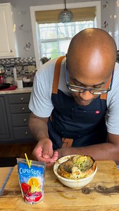 🧅🔥 Nothing hits like a bowl of real French onion soup — slow-caramelized onions, rich broth, and that molten cheese pull. Pure comfort in every spoonful. #FrenchOnionSoup #ComfortFood #HomeCooking #SoupSeason | TheFlavors