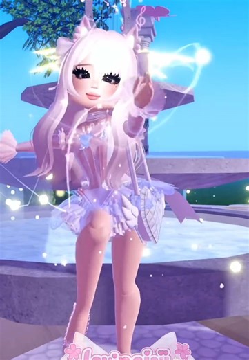 Recent Royale High Outfit Creations Unveiled