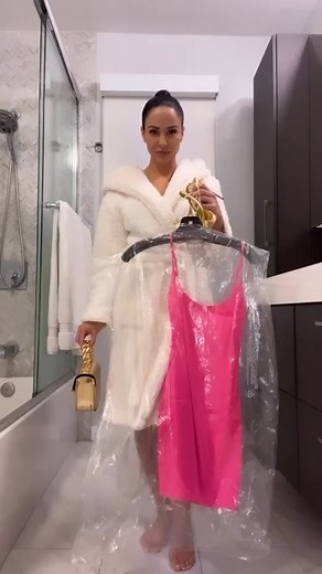 How I get ready for date night. #date #datenight #fashion #heels #pink