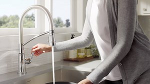 Strike a stylish balance between industrial and farmhouse with the new Westchester Kitchen Collection. Learn more: https://www.peerlessfaucet.com/kitchen/kitchen-collections/westchester | Peerless