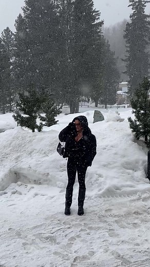 ❄️☃️🌨️🗻 #snow #cold #fashion #model #fyp #2024 #winter