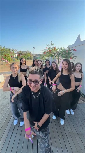 Today I was on stage with @junorakis at @TheArtistAwardsOfficial ❤️❤️❤️