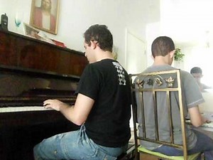 Pokemon In a Pinch/Critical Health on Piano (Black/White)