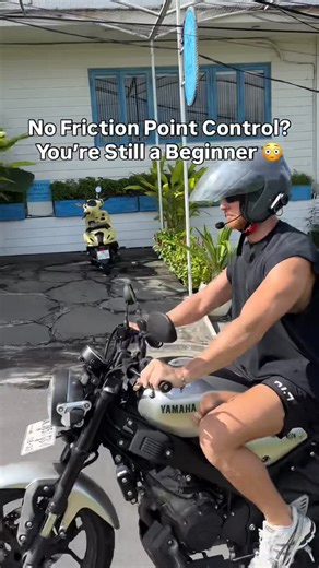 Bali Scooter Lesson & Motorbike School on Instagram: "No friction point control? You’re still a beginner 🫢 If you ride a manual motorcycle and still stall, jerk, or feel nervous in traffic, it’s time to master the friction point 😎🫵 This simple clutch skill is the foundation of smooth riding, better balance, and full bike control. At @balibikeschool , we teach riders how to use the friction point properly so you can ride with confidence in real road situations. Here are the 5 Benefits of maste