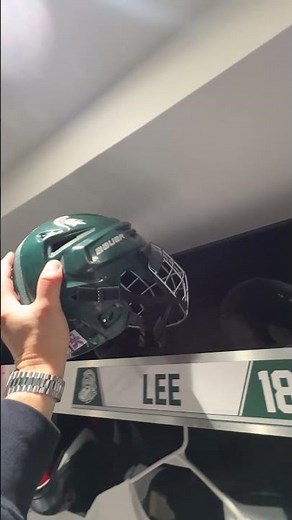 This locker room is clean 🧼 #GoGreen