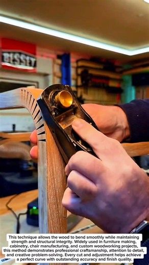 Woodworking Genius! Amazing Curved Wood Bending Technique Using a Hand Plane