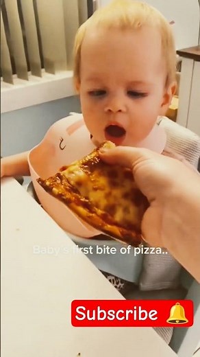 Baby eats pizza for the first time, see his reaction 😱😘 #shorts#funny