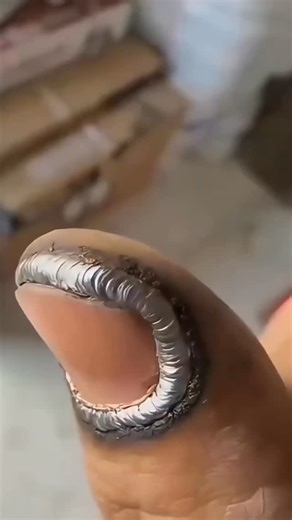 WELDPORN on Instagram: "Fantastic edge control and no undercut @sikb.996 #weldeverydamnday even if it’s your 👍🏽"