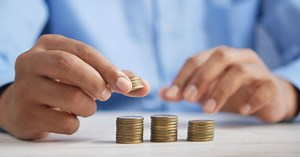 Household income grows faster than spending from 2017/18 to 2023