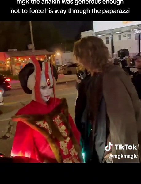 MGK and Megan Fox Star Wars Halloween Costume at Kendall Jenner's Party