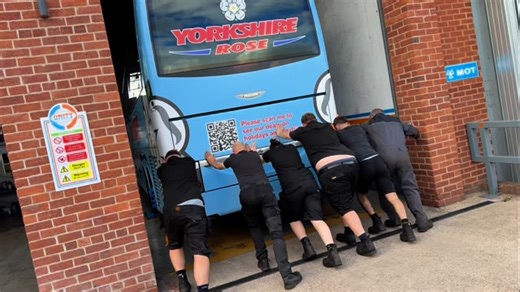 24 reactions | You cant get fitter, than a Unity garage fitter 藍藍 I...