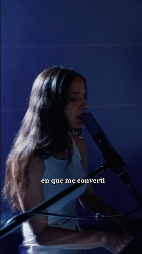 Brindo por la mujer en que me convertí 🥂❤️‍🩹