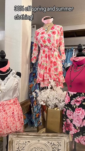30% off spring and summer clothing! #sale #clothes #shopping #boutique #boutiqueshopping | Rustic Roots