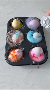 The easy way to color Easter eggs #mom #momlife #easter #eastereggs #kids #kidsactivityideas #parenting #fun #crafts #parenting | The Midwest Ladies