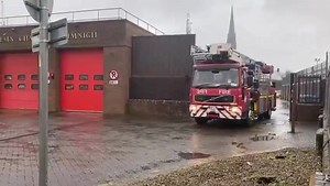 1.8K views · 65 reactions | TURNOUT: Limerick City Fire Station, County Limerick Limerick Fire & Rescue Service Limerick City Fire Stations ALP "Lima India 11 Echo 1" seen turning out from Mulgrave Station earlier today  © Ciarán Curran | Fire-Ireland.com | Facebook