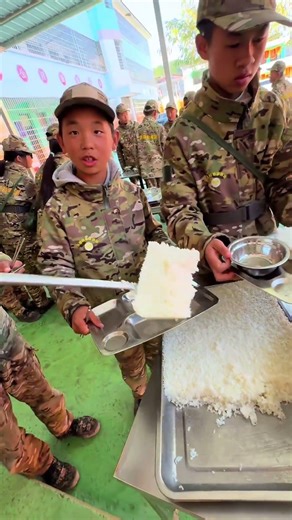 One Spoon of Rice No Second Chance for This Soldier