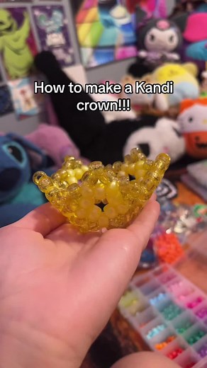 How to make a kandi crown!!! Hope this helpsss ^-^ #kandi #kandikid #kandicuff #kandicrown #kandibracelet #kanditutorial #tutorial #scenekid #scene #scenekidz #emo #emocore #alternative #alt #alttiktok #thesmiths #rainbow #pride #fyp #fypage #fypシ゚viral #fyppppppppppppppppppppppp