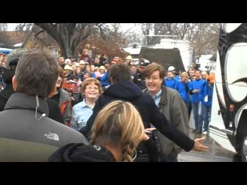 Move That Bus - Extreme Makeover Home Edition - Simmons Homes Tulsa