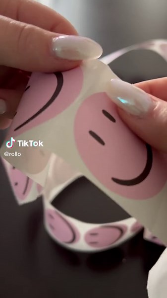 Inkless printing? Our favorite sound. #asmr #rollowireless #labelmaker \t Looking for a thermal printer for your business? Choose from the Rollo USB printer and the Rollo Wireless Printer. Our printers do not use any ink, saving you time and money. Want even more savings? Download the Rollo App to start receiving up to 90% off on discounted rates.