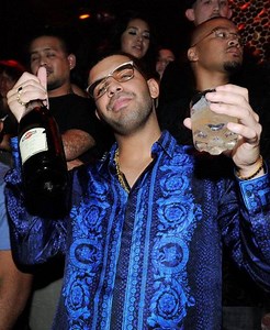 Drake Earns Record Setting 13 American Music Awards Nominations!