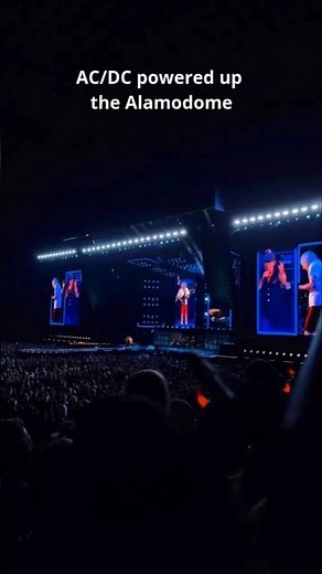 AC/DC's Shoot to Thrill was pure adrenaline in San Antonio! ⚡ #ACDC #ShootToThrill #sanantonio