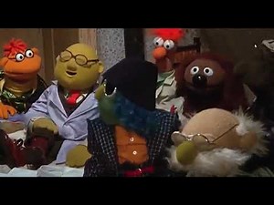 The Great Muppet Caper - Miss Piggy Is Arrested