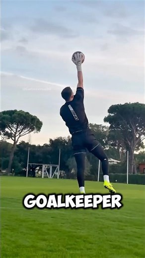 New sticky gloves technology😱😱