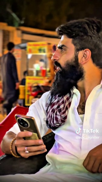 Hayi: A Cultural Blend in Sheikh Toori's Style