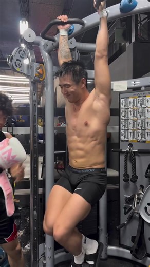 抗打訓練💪🏻🔥 😈Unlock more exclusive content 🤭 🔥解鎖更多精彩內容❤️👇🏻 https://link.me/andy177.78kg | 陳浩賢 Andy Chan