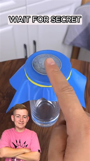 Masomka Magician on Instagram: "Amazing coin magic secret #magic #magicsecret #coinmagic"