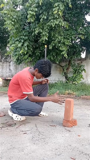 Hand Power Test 💥 | Eent Tootegi Ya Nahi? 😱💯 #shorts #viralshorts #trendingshorts #youtubeshorts