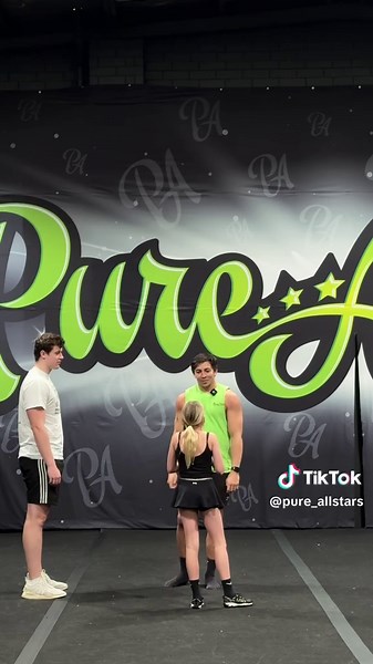 Cheerleading Stunt Fails and Funny Moments