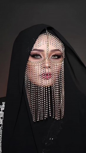 Fashion Arab Makeup Look: Arabian Style, Song Inspo, and Accessories