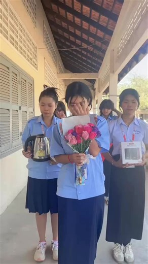 ohh take khos 🙂💔🫶🏻 @Lynaa.💋🙈 @🐶 @coi xin #កាកបាទក្រហមកម្ពុជា🇰🇭 #fpyシ #xcyzba #VoiceEffects #t7