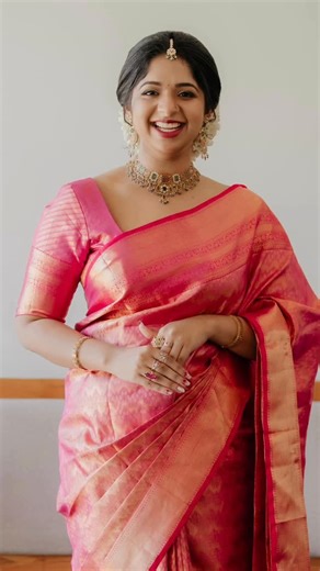 AMAERA GOLD & DIAMONDS on Instagram: "Thank you @malu_siby for choosing @amaera_jewels on your special day! . . . MUA : @jeny_professional_makeup Outfit : @milandesignkochi Photography: @cupido_films Event : @parnasala_ . . . . (Kerala bride, 2025 bride, Kerala brides 2025, bride, wedding, bridal jewelry, signature piece, custom wedding jewellery, Amaera Gold and Diamond, traditional Kerala bride, modern Kerala bride, wedding elegance, luxury bride, Indian bride, bridal fashion, custom designed