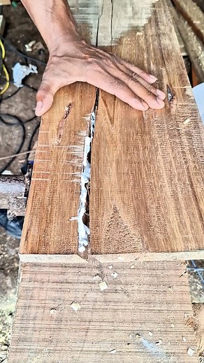 135K views · 160 reactions | Simple tips for locking splintered wood #woodworking #carpenter #diy #woodtips #reels | Agus Kasworo Chanel | Facebook