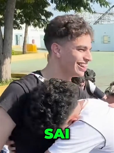 Bistecone inventou um novo jogo no Hopi Hari #bistecone #bisteconelive #viraltiktok #hopihari #felizanonovo