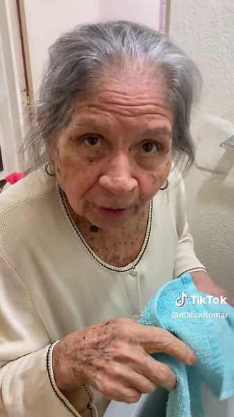 Risas y Humor: Videos Graciosos para Reír Sin Parar