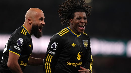 Arsenal 2-3 Manchester United: Winless streak grows for stumbling Gunners