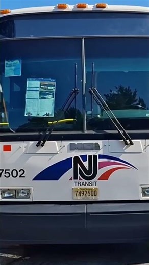 NJ Transit 2001 MCI DW3SS #7502