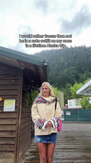 Alaska Outfit Moment: Worth Freezing for a Cute Look