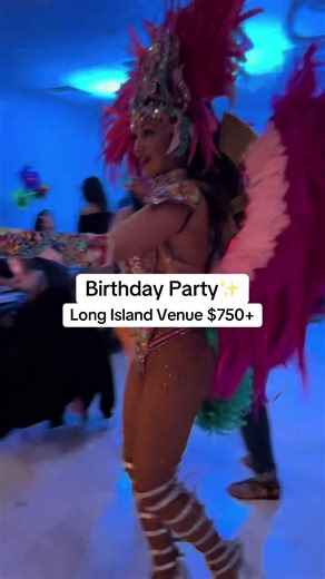 Birthday Party✨ Nestled in West Hempstead, NY, our elegant, all white venue is designed for intimate gatherings. From birthdays and baby showers to micro-weddings, workshops, and photoshoots. With a 50-guest capacity, it’s the perfect space to bring your vision to life. What’s included: • 6 round tables   50 chairs for your guests • 2 rectangular tables for food or displays • A stylish bar area   cooler • Surround sound & high-speed WiFi • Projector and dimmable lighting to set the mood • Centra