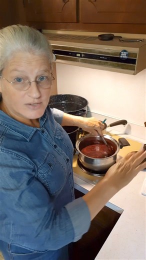 46K views · 1.1K reactions | Good Ole Homemade Blackberry Jam #canningandpreserving #canningseason #foraging #preserves #foragingforfood #jamsandjellies #foraged #fruits #forager #wildedibleplants #wildedibles #country #livingofftheland #countrylife #countrygirl #countryliving | South Alabama Cooking | Facebook