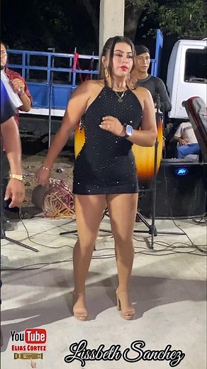 vaya que sabor mire ve!!✅️‪@lissbethsanchez24‬ #chanchonas_de_el_salvador #baile #chanchonas