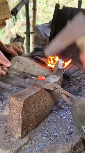 Blacksmith work short video #shorts #blacksmith #shortvideo #ironwork #foryou #medievalblacksmith