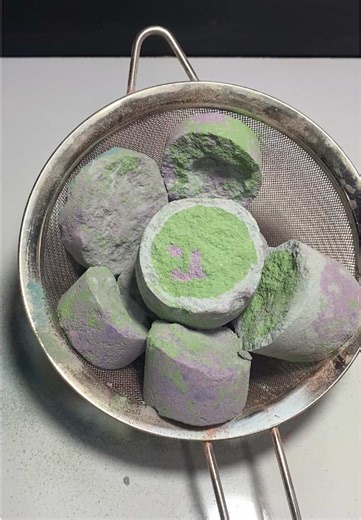 Delightful ASMR Crunch Sounds for Relaxation