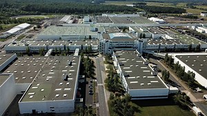 Mercedes-Benz Seeks To Sell Smart EQ Fortwo Plant In France