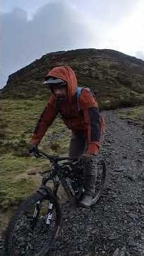 SLIDING down Skiddaw in the ICE - NYD 2026 #eBike #wainwrights