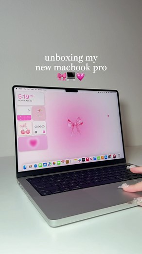 Unboxing my New M4 MacBook Pro in Silver!!